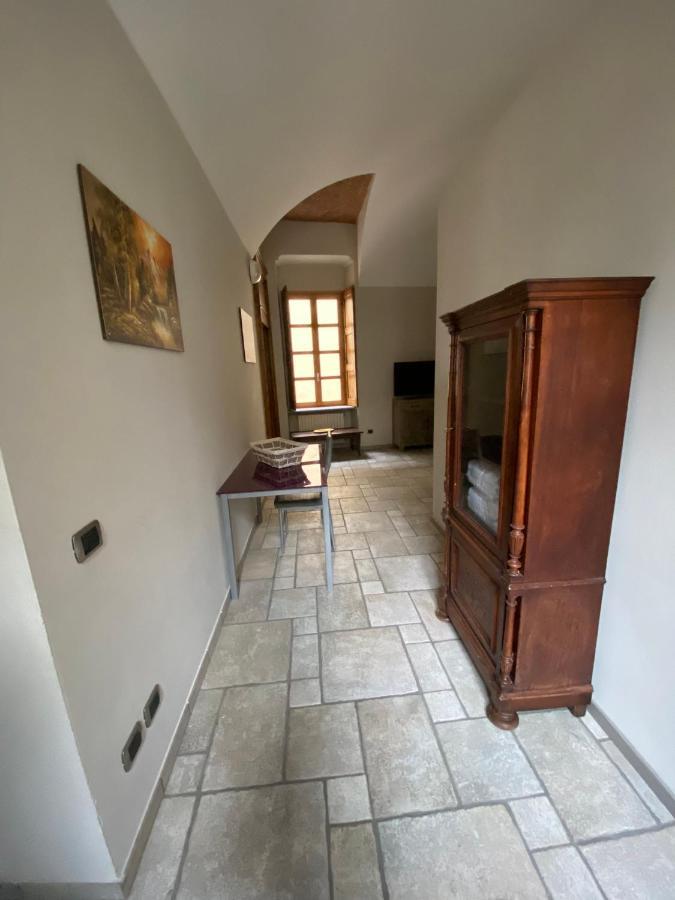 Tito'S Apartment Cuneo Bagian luar foto